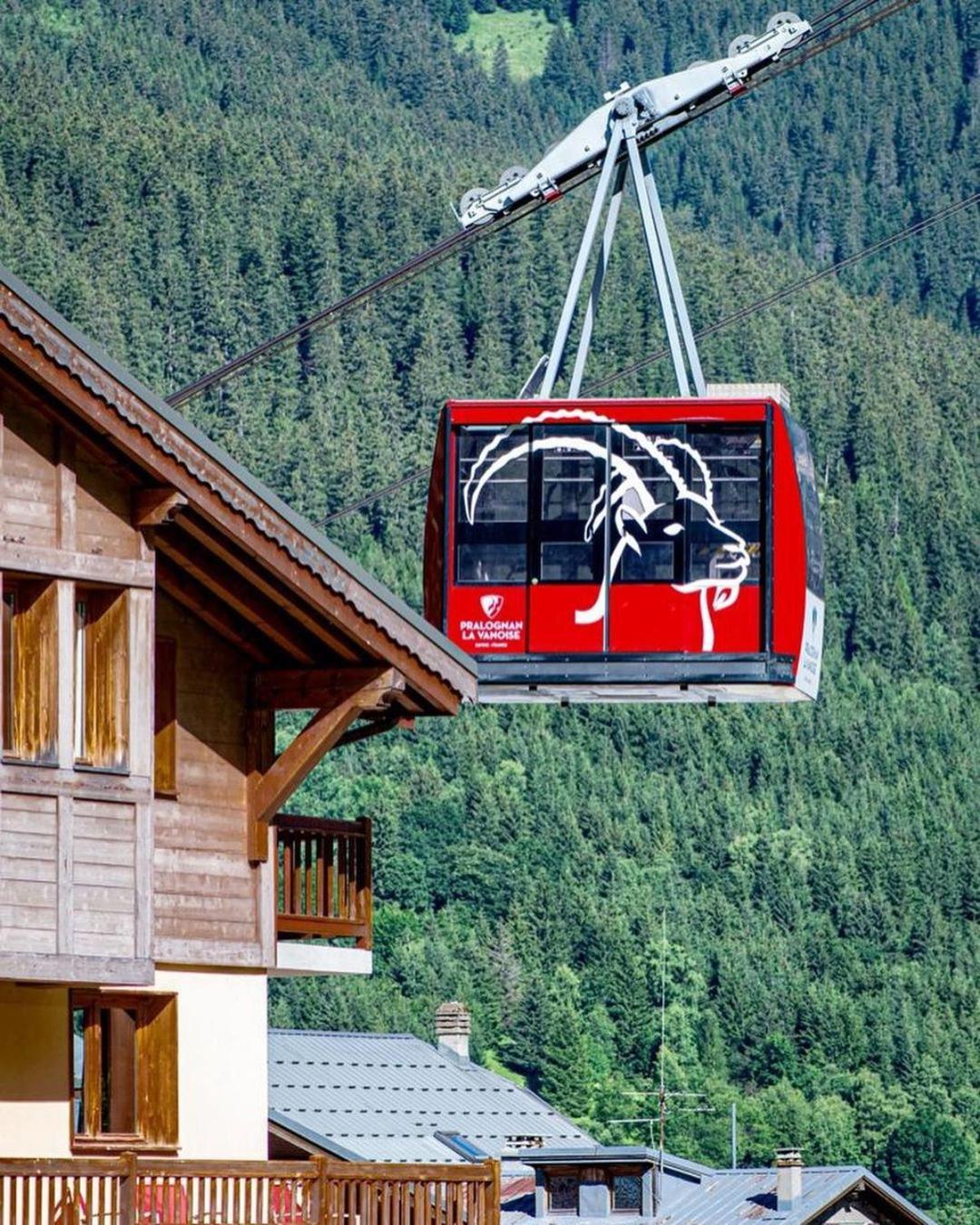 Hotel L'Edelweiss プラローニャン・ラ・ヴァノワーズ エクステリア 写真